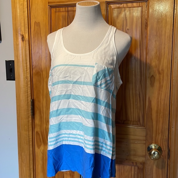 Southern tide tank top - Picture 2 of 5